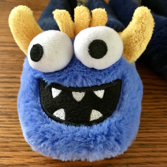 Carter’s Winter Warm Slippers Gordo-S Monster Boy - Picture 5 of 5
